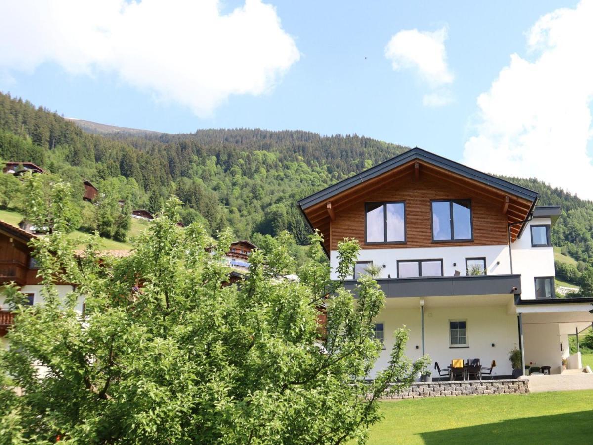 Flat Sonnau, * Bramberg am Wildkogel
